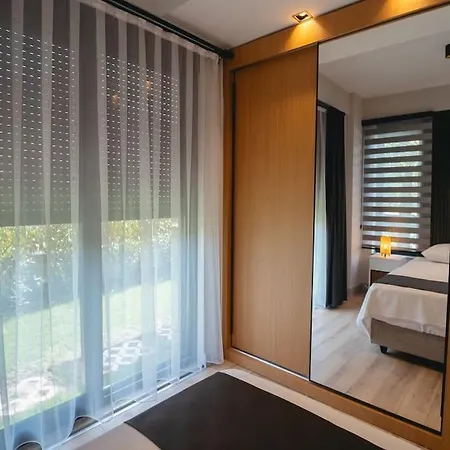 Meta Homes - 2 - Vila *