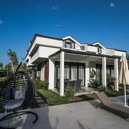 Meta Homes - 2 -