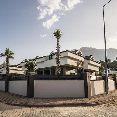 Meta Homes - 2 -